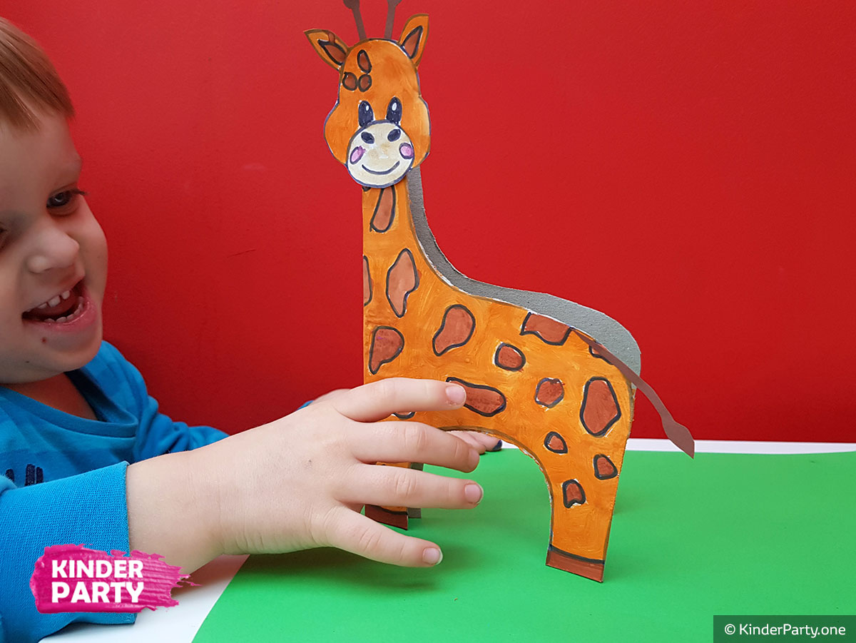 DIY Giraffe aus Papier