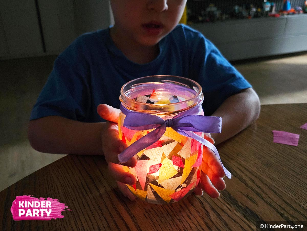 basteln für Fasching im Kindergarten - DIY Windlicht